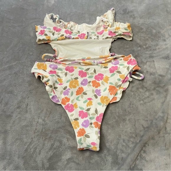 New! For Love & Lemons Bondi Pink Multi Floral One-Piece Swimsuit 24360 - Picture 7 of 8